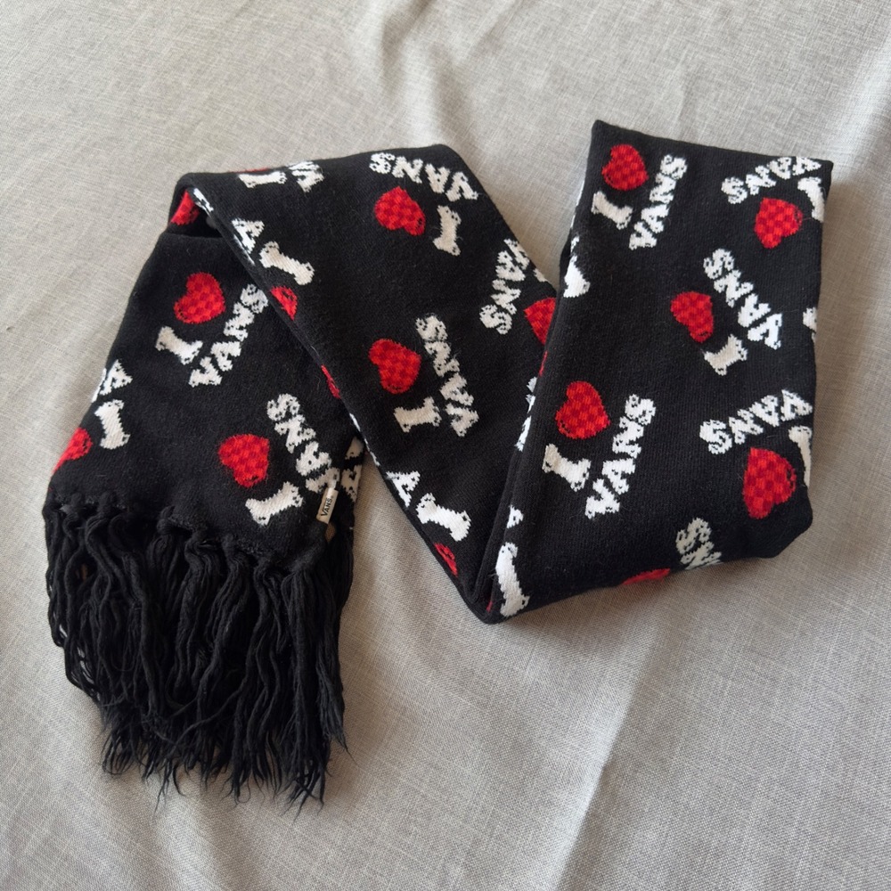 Vans I Heart Vans‎ Knit Scarf Black Red Checkered Heart Fringed 2015